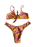 Biquini lilás e amarelo