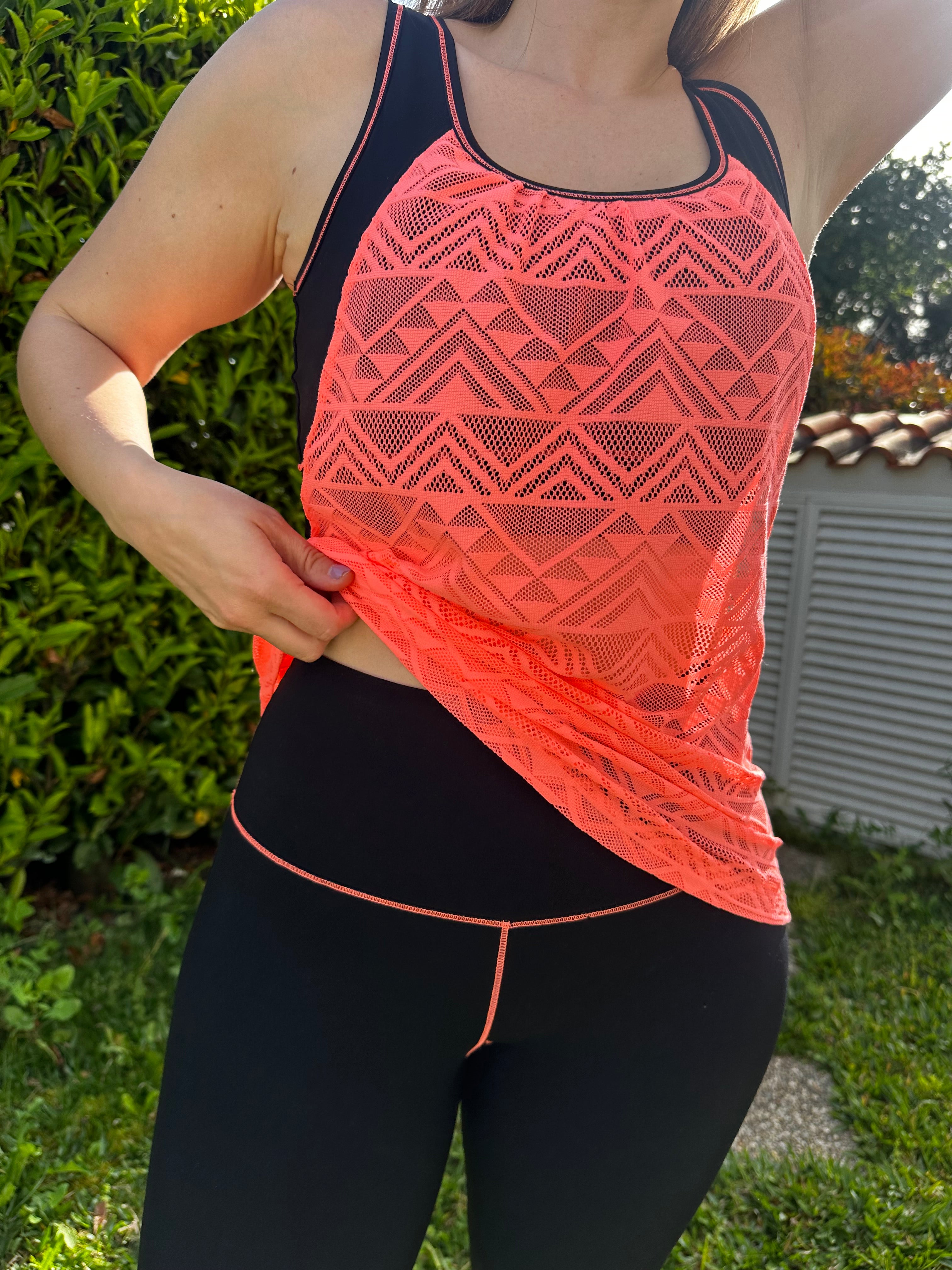 Legging preta e néon