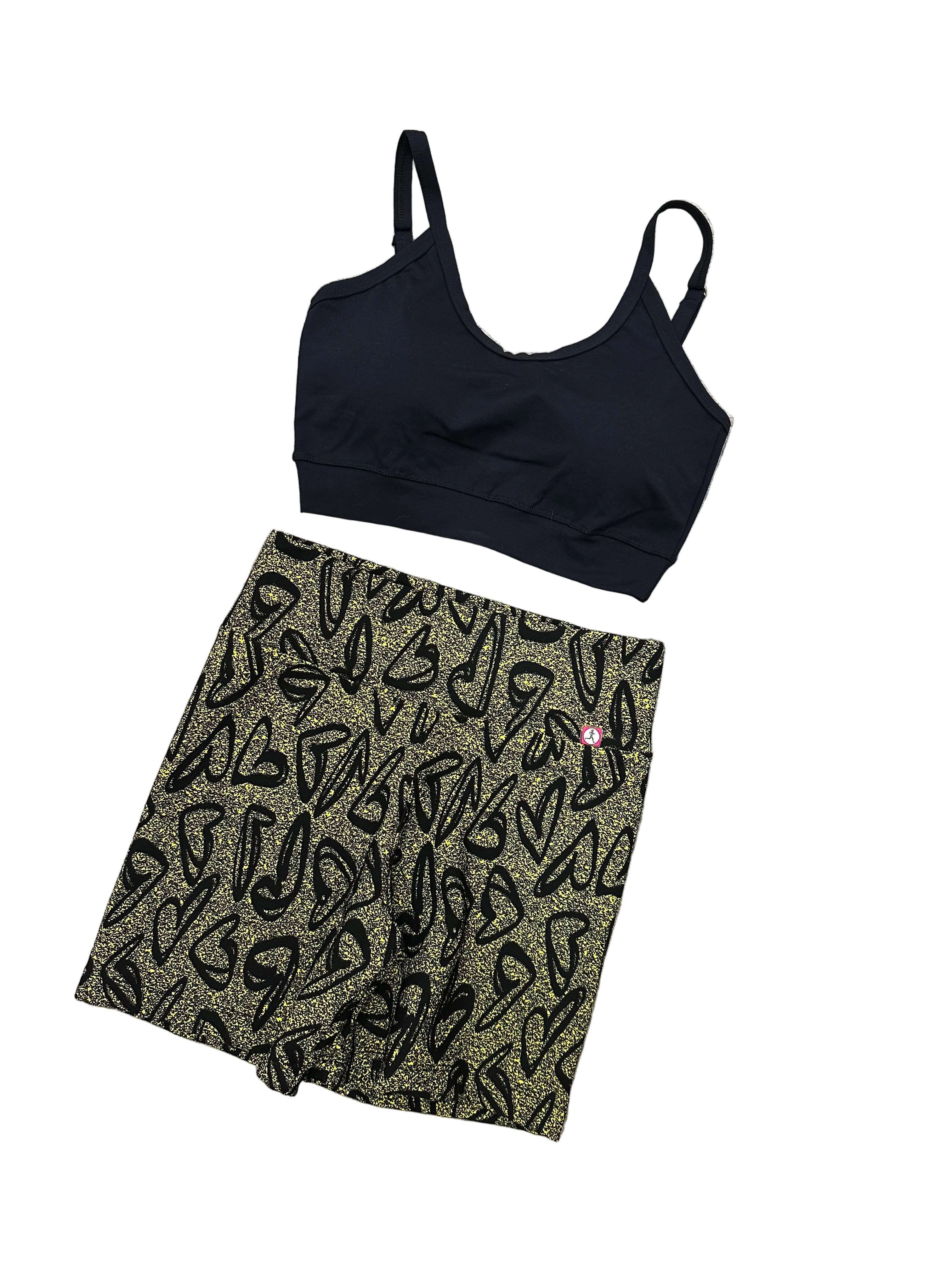 Calção preto e amarelo