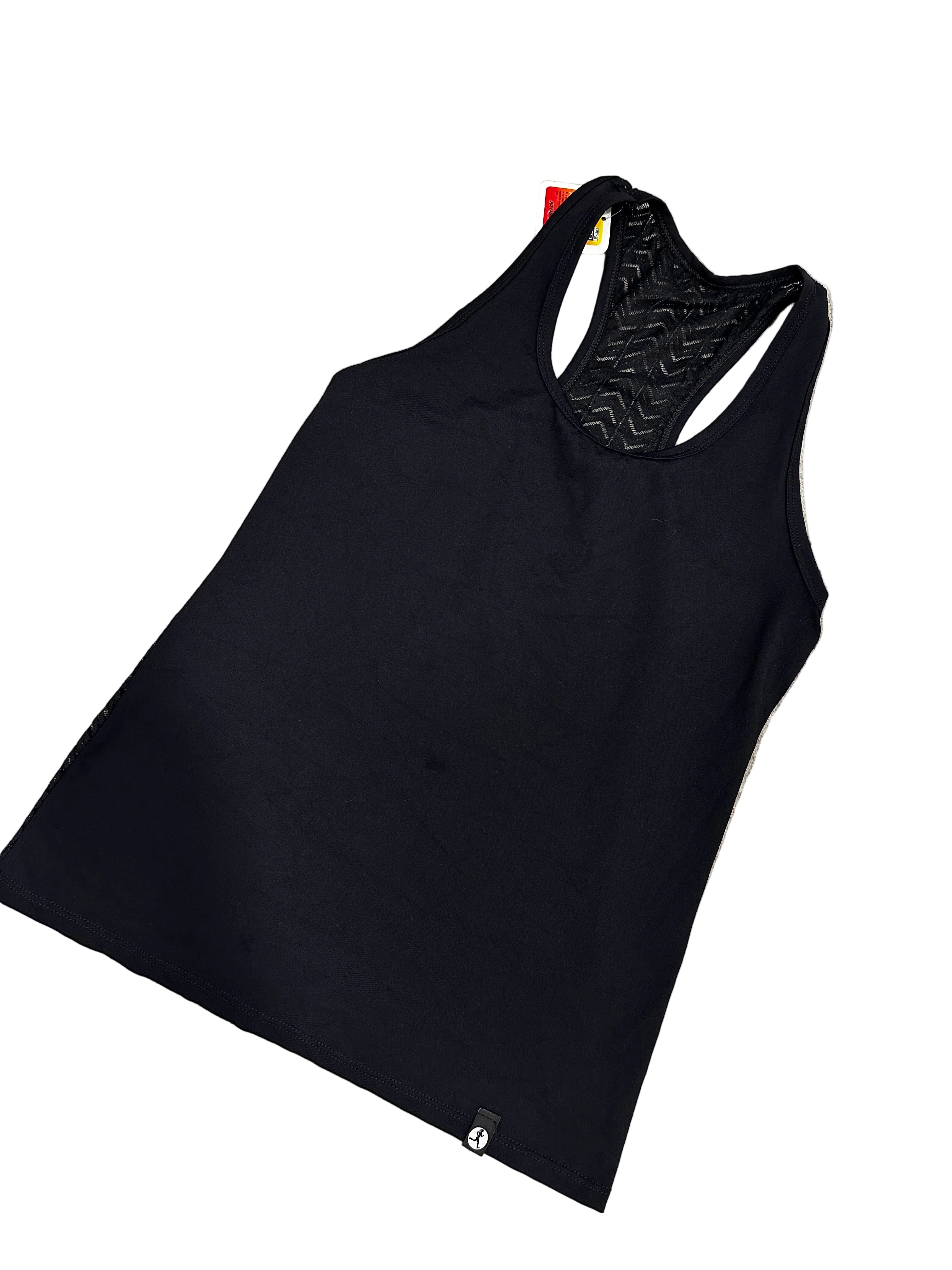 Regata preta com costas em renda