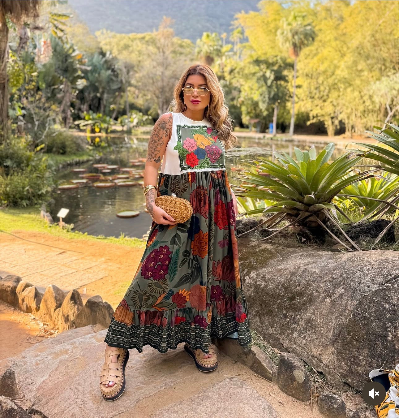Vestido Floral fluido.